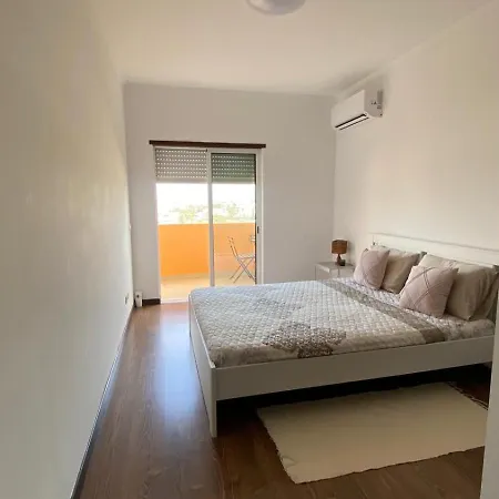 In Close To Airport Distrikt Faro